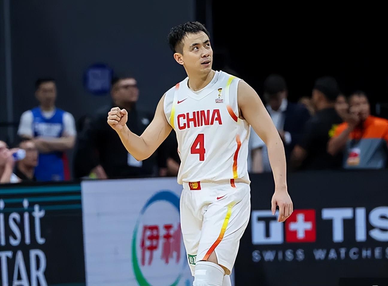 开云在线开户-男篮4将打服黑粉！继伟李弘权主导末节，余嘉豪回暖，小高太好用